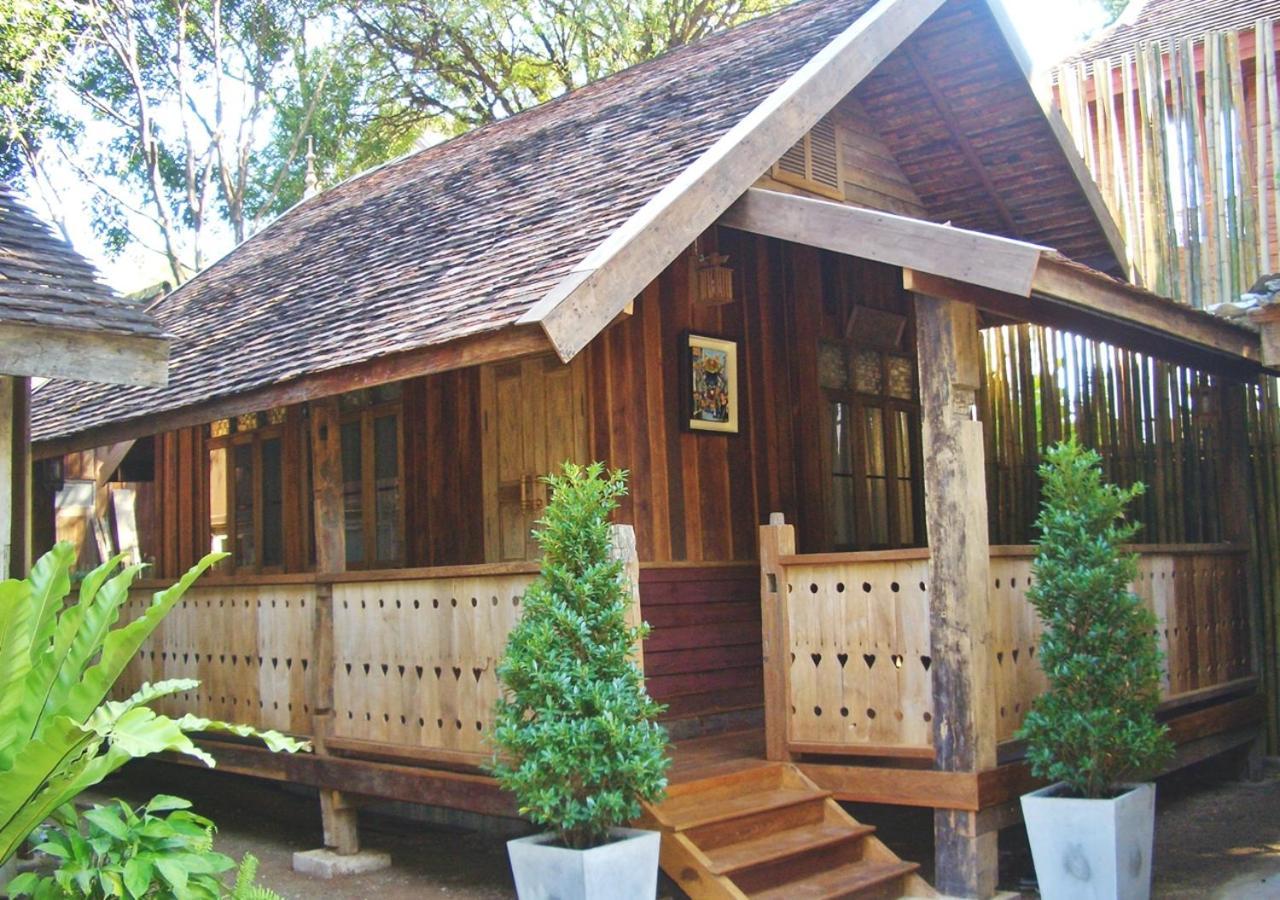 Tanita House Acomodação com café da manhã Chiang Mai Exterior foto