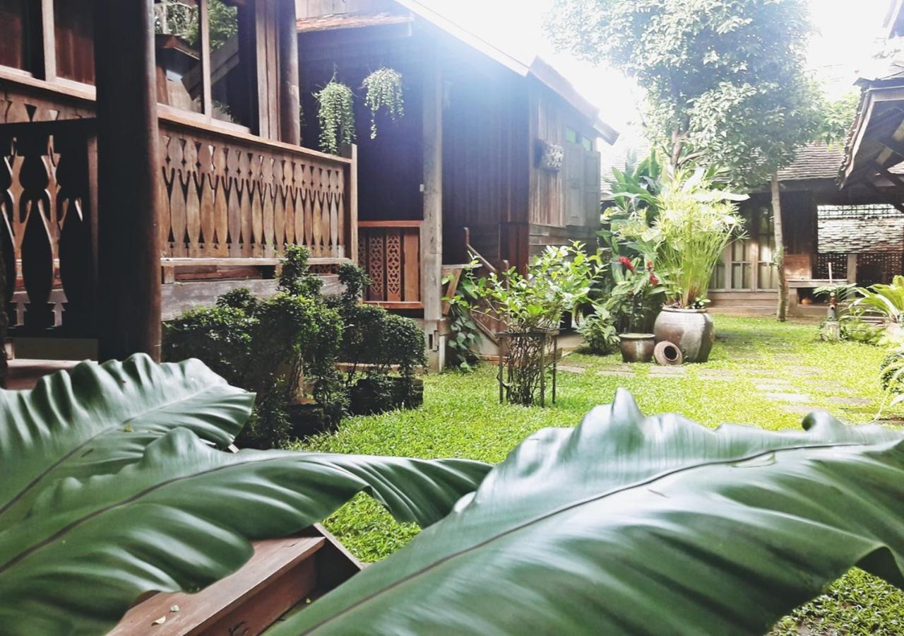 Tanita House Acomodação com café da manhã Chiang Mai Exterior foto